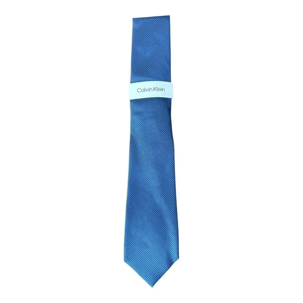Calvin Klein Necktie Mens Blue‎ Ribbed Silk Blend Business Classic Formal NWT